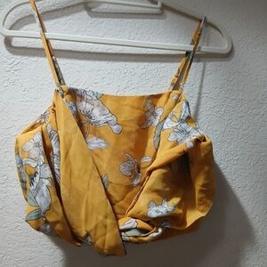 Chriselle nwot size s Floral Yellow Camisole Top